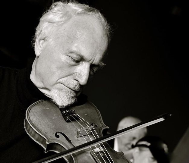 Tributes to great fiddle player and teacher Brendan Mulkere